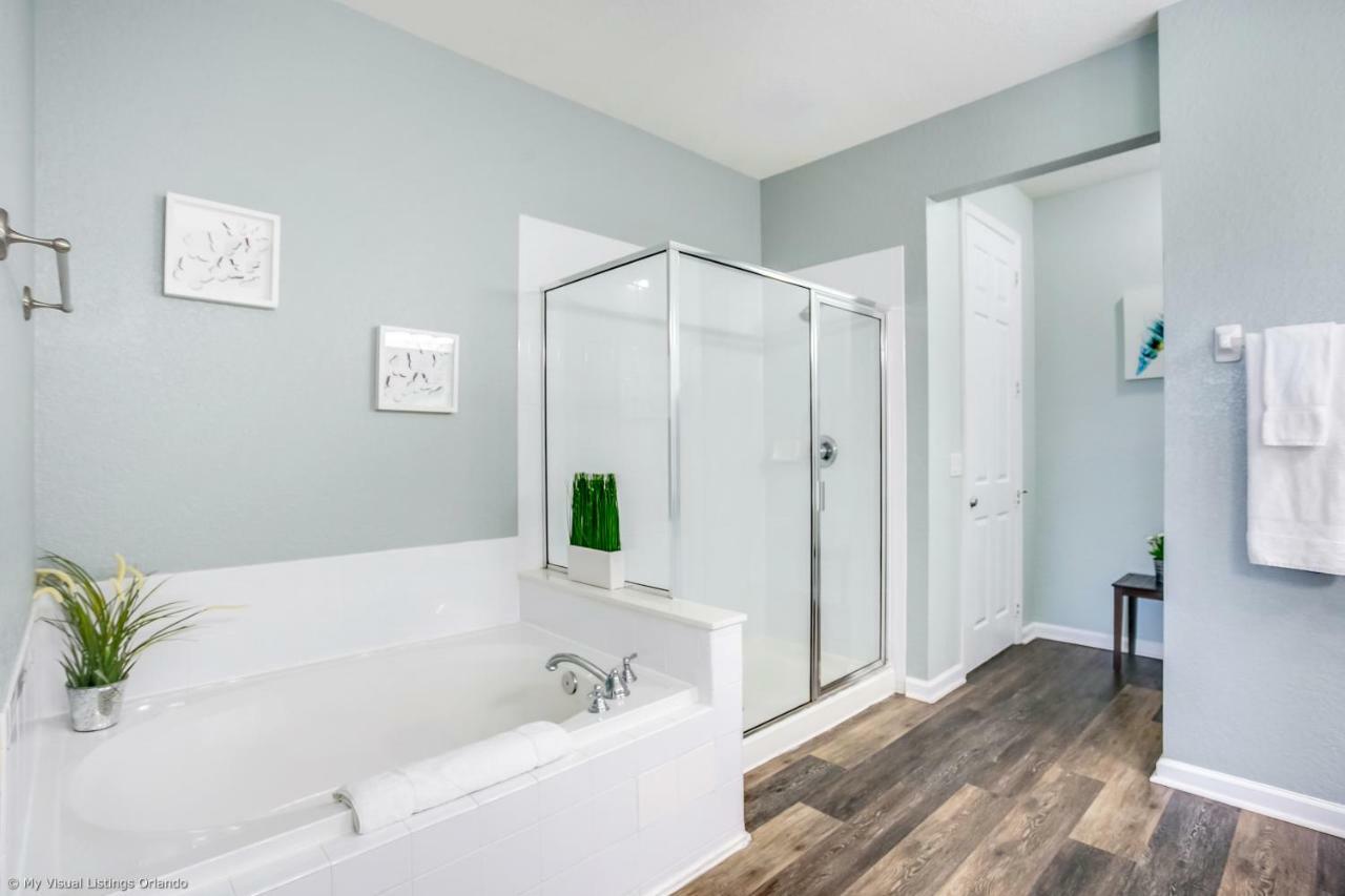 Shoreway Loop Unit 206 *