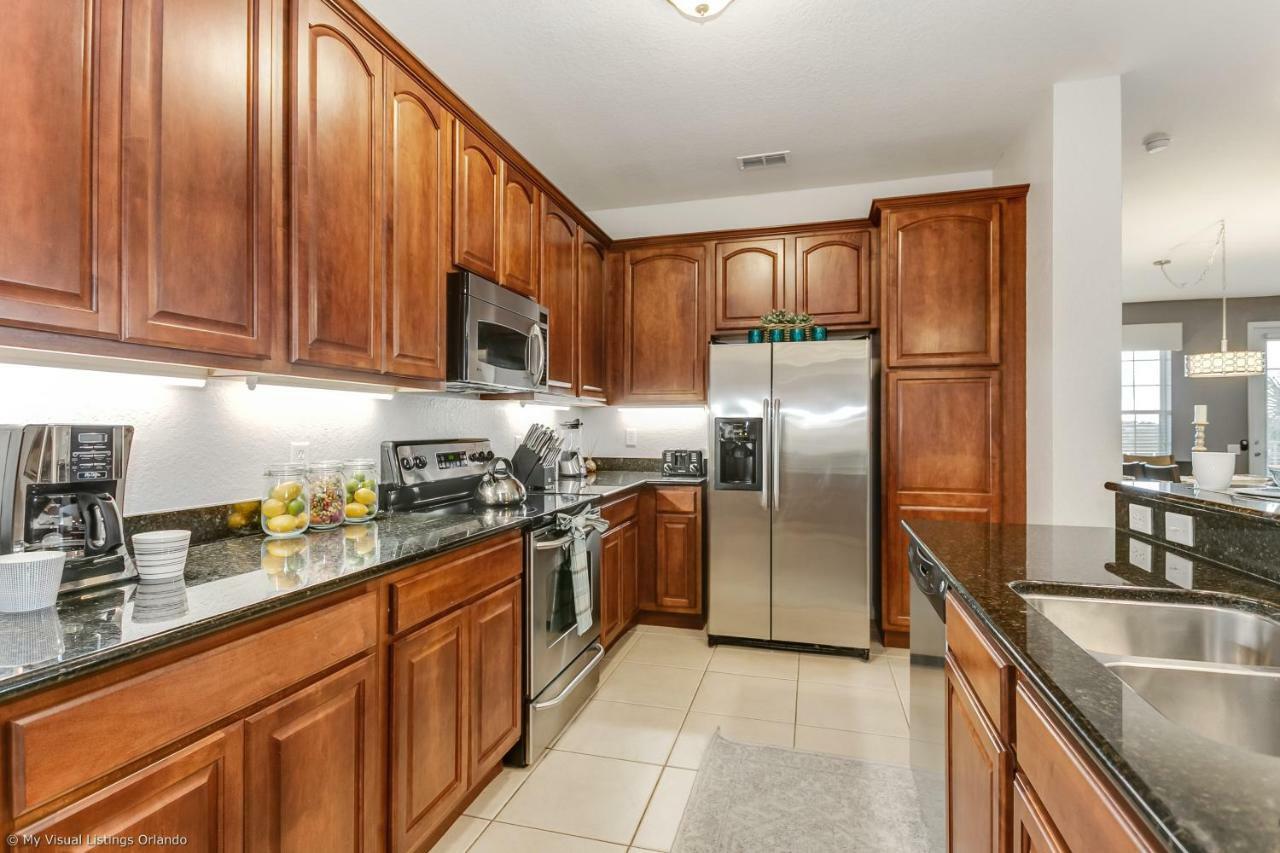 Spring Lakeview Apartment *