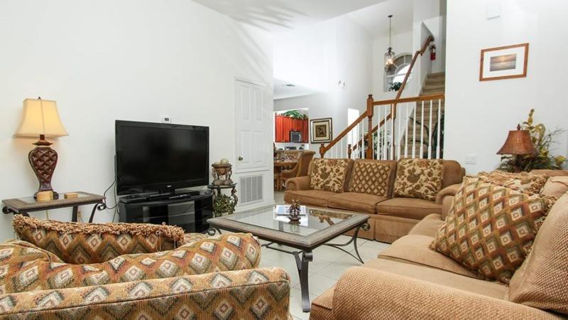 Holiday home Professionally Decorated 5 Bedroom 5 Bath Pool Home In Windsor Hills Orlando