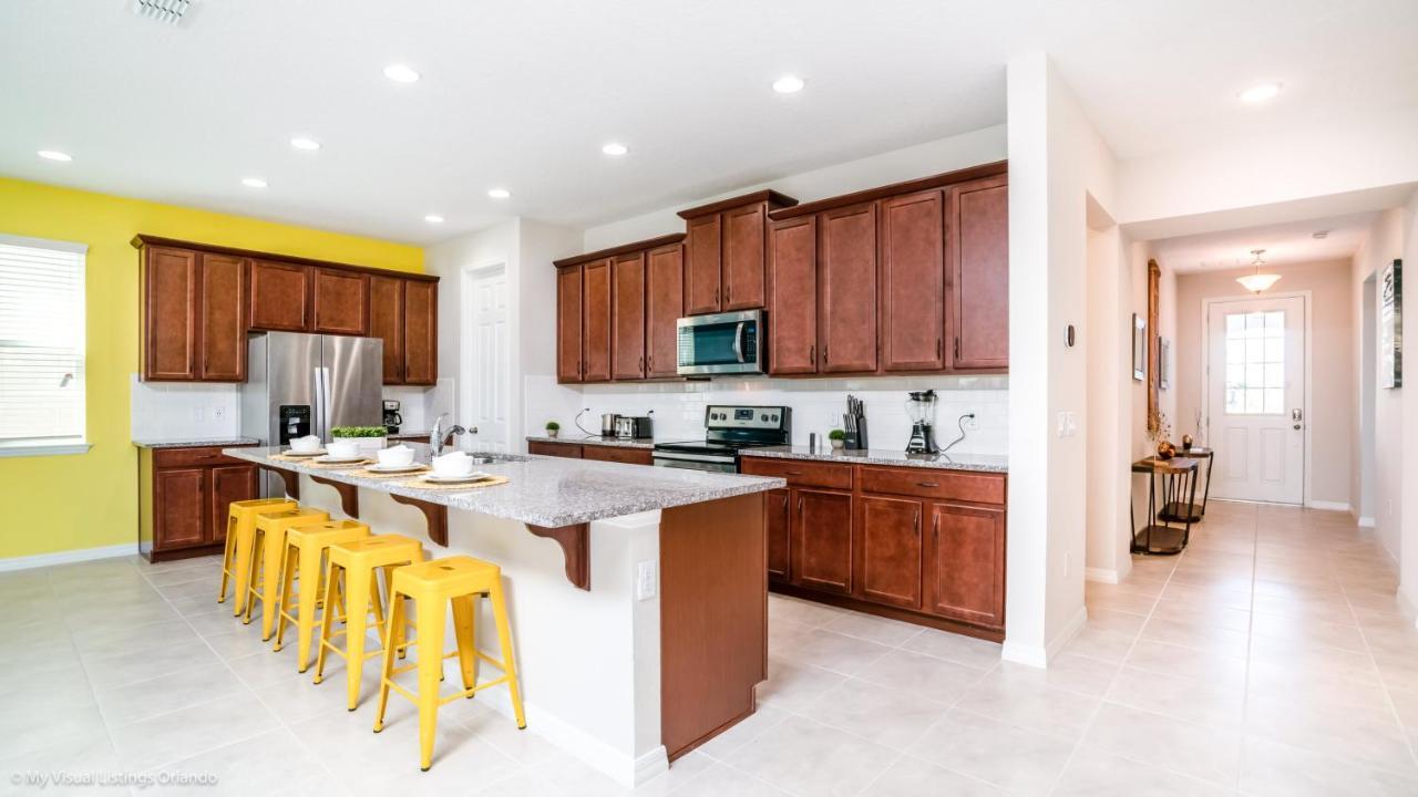 Solara 9 Bedroom 6 Bathroom Orlando
