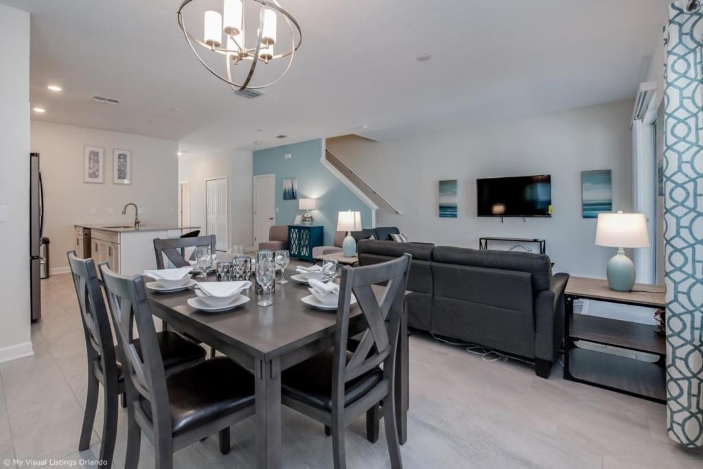 780pb Luxury Furnished 5 Bedroom 4 Bathroom Four Corners