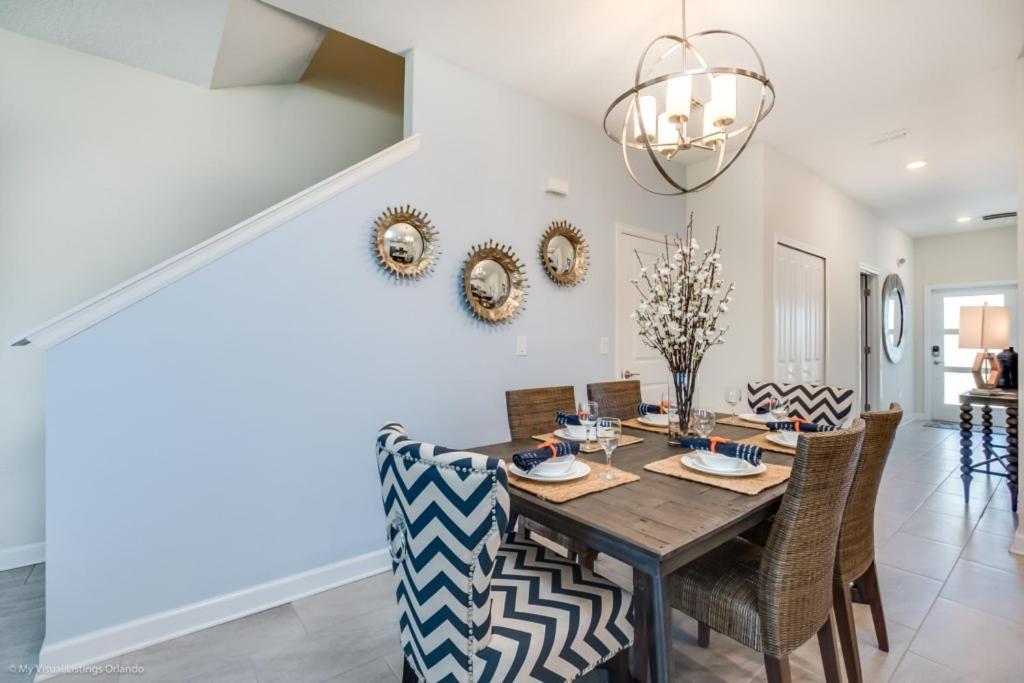 910pb Luxury Furnished 5 Bedroom 5 Bathroom Four Corners