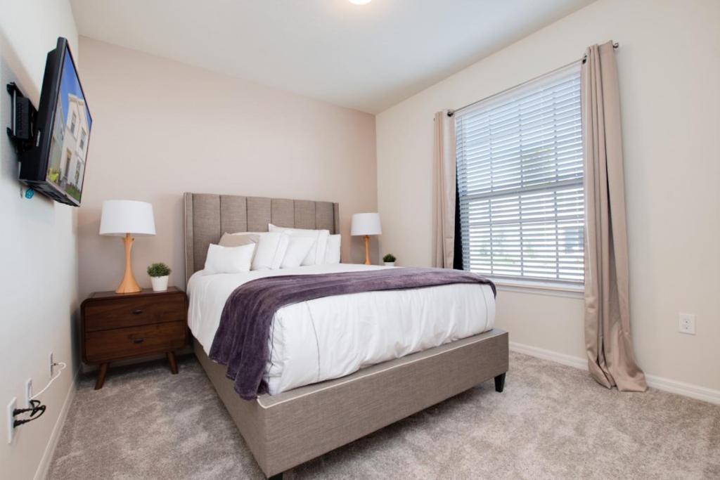 8916sydney Fantastic 5 Bed 4 Bathroom Town