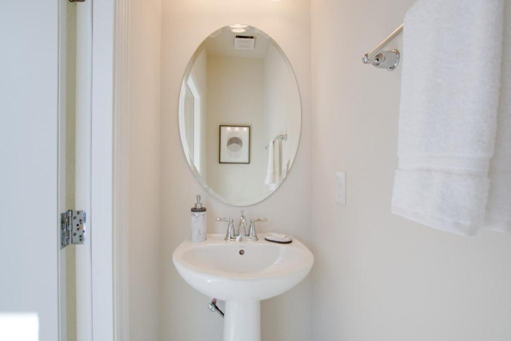 8916sydney Fantastic 5 Bed 4 Bathroom Town *
