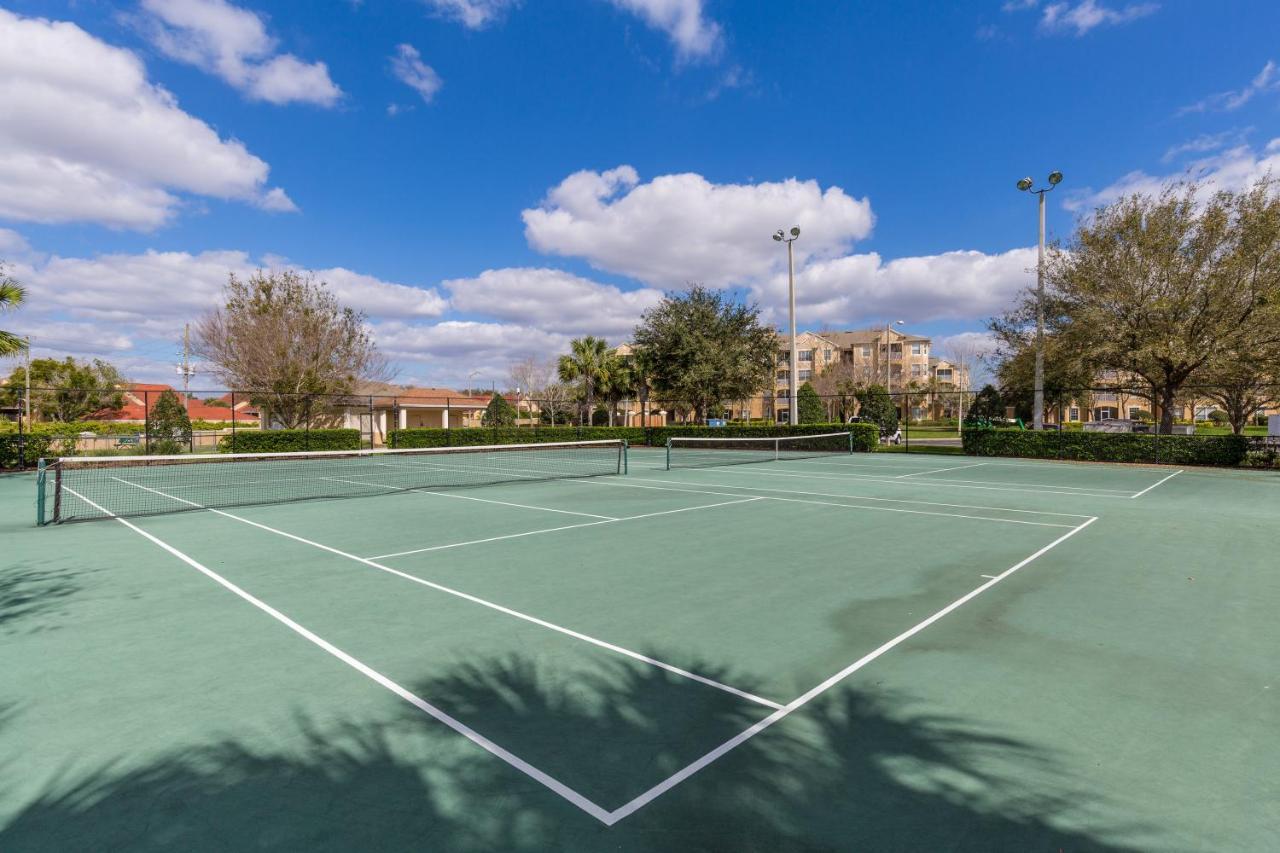 Villa 7692 Sir Kaufmann Court Orlando