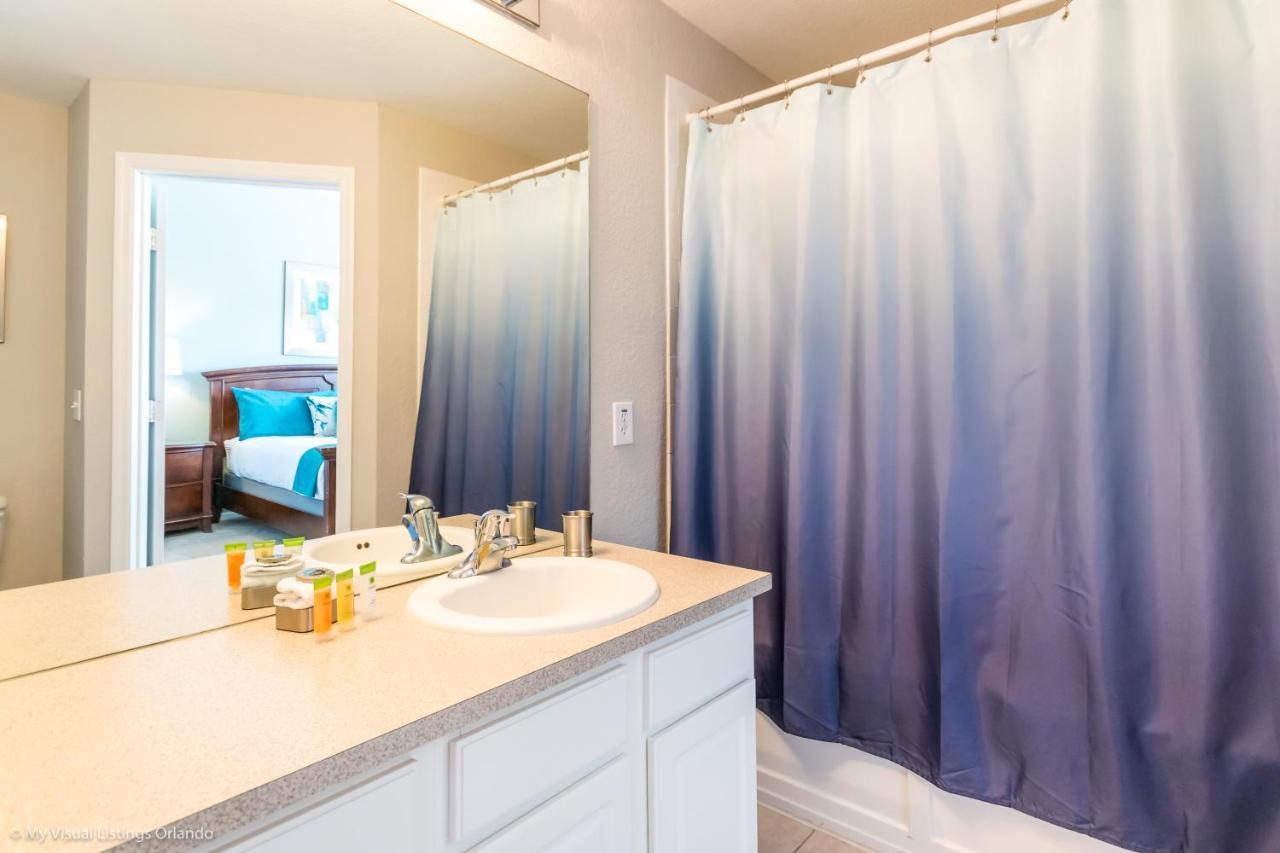 7692 Sir Kaufmann Court