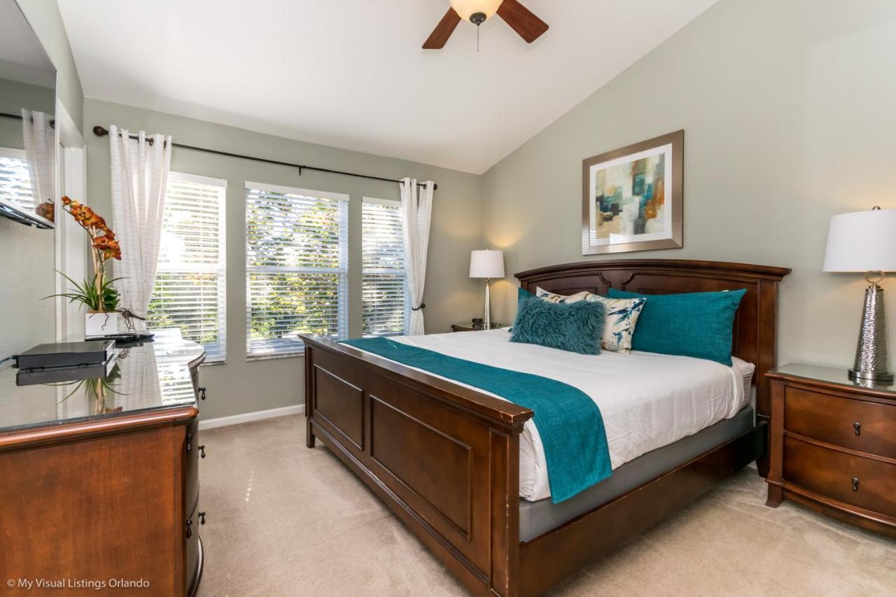 7692 Sir Kaufmann Court * Orlando