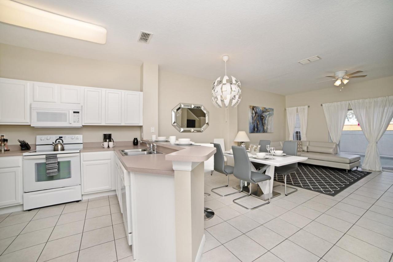 Villa 4556 Alberto Circle *