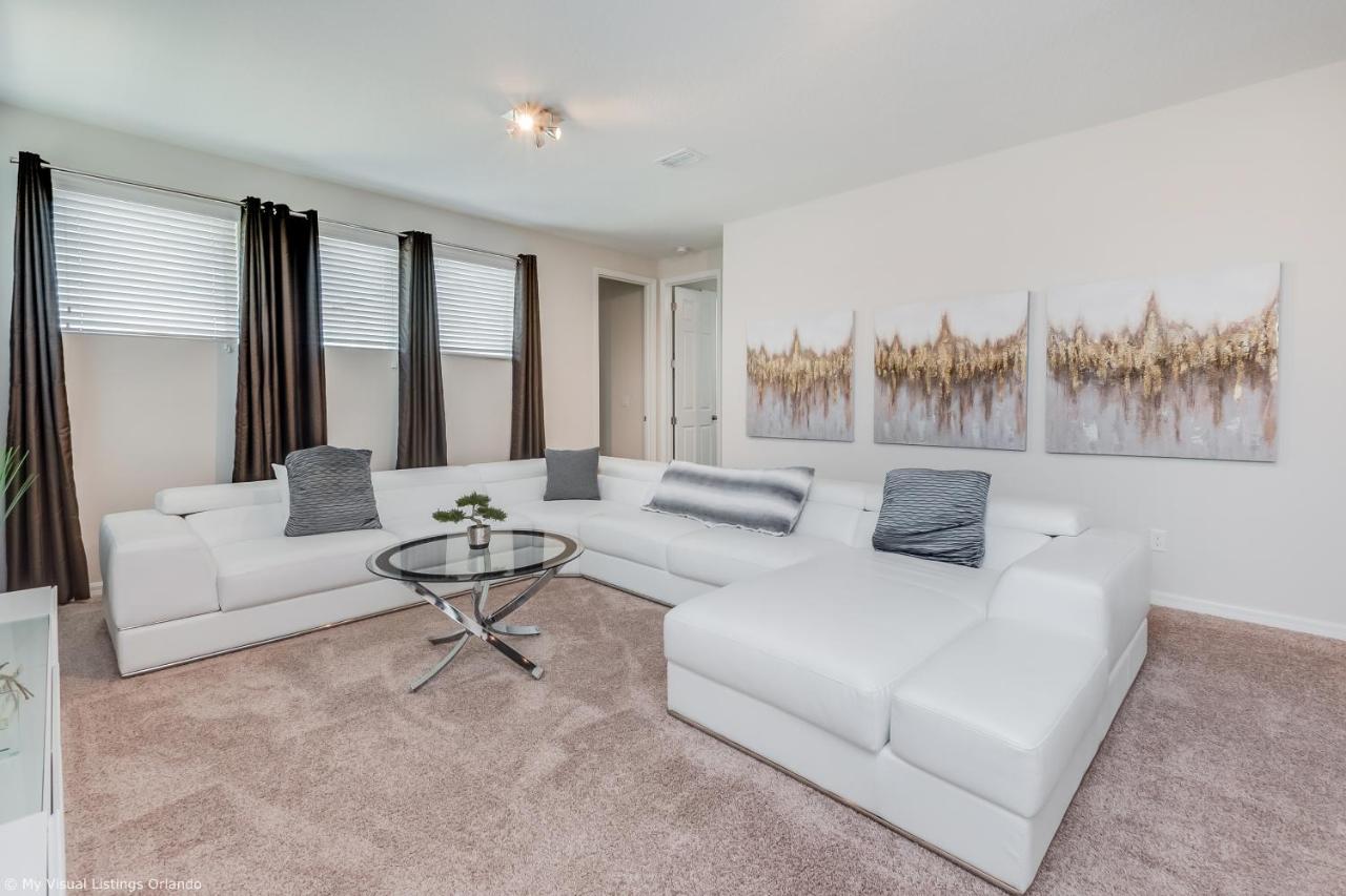 Stunning W Private Poolspa & Game Holiday home Orlando
