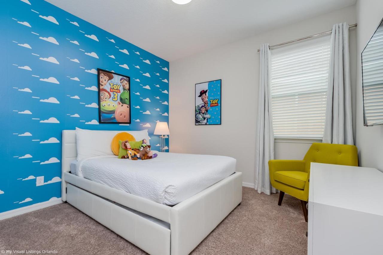 Stunning W Private Poolspa & Game Holiday home Orlando