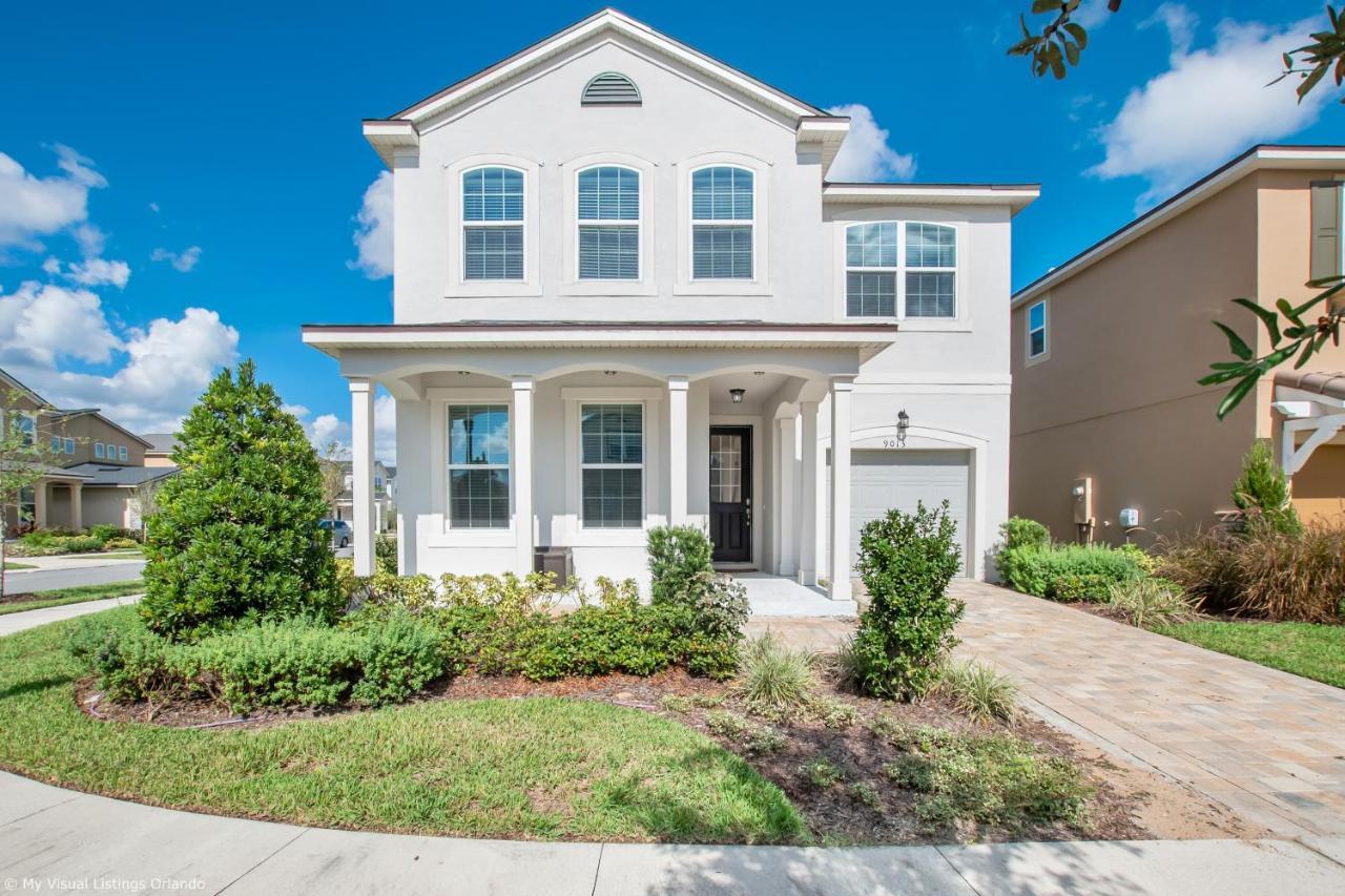 Stunning W Private Poolspa & Game Holiday home Orlando