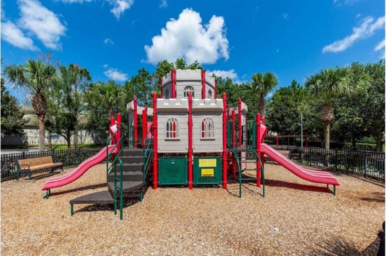 Three-bedroom Townhome Kissimmee *