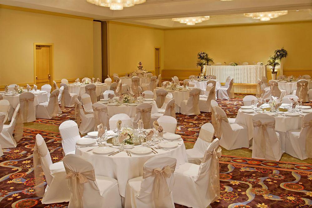 Resort Embassy By Hilton Orlando