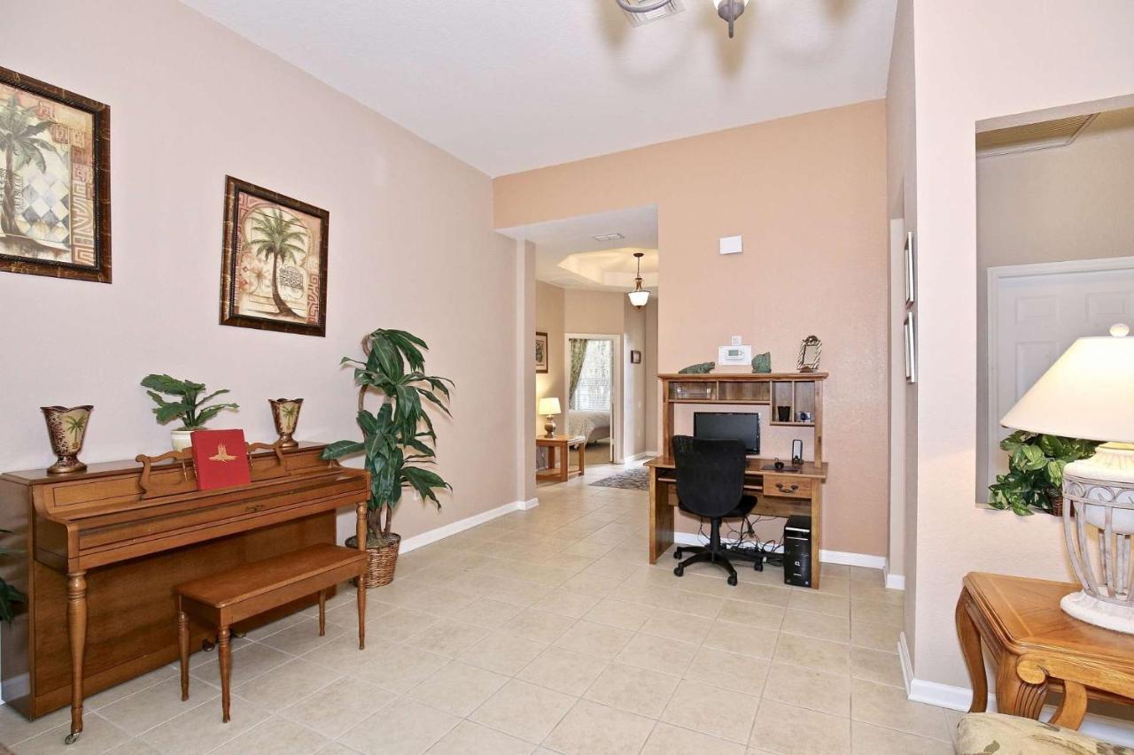 2627 Windsor Hills