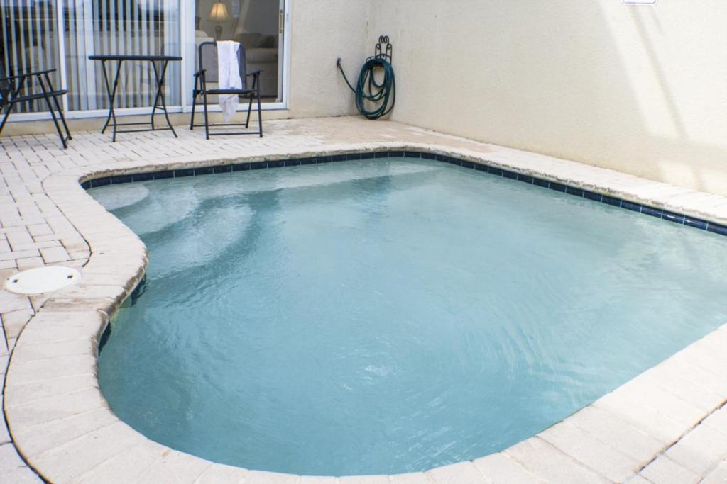 Amazing 3bd Pool Th, The Windsor Hills-2573ml Holiday home