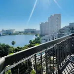 Universal Studios - Lake View 2 Bedrooms Apartment
