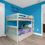 9 Ensuite Bedrooms Pool/Spa/Theater