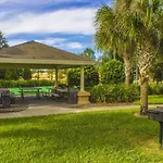 Martin\'S Windsor Hills - Three Bedroom Condominum 303
