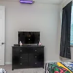 9031 Pelican