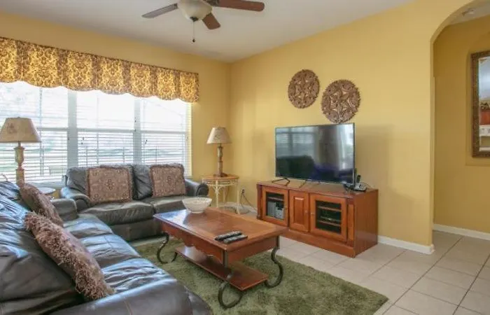 6 Bedroom Pool Home In Windsor Hills Resort With Home Theater