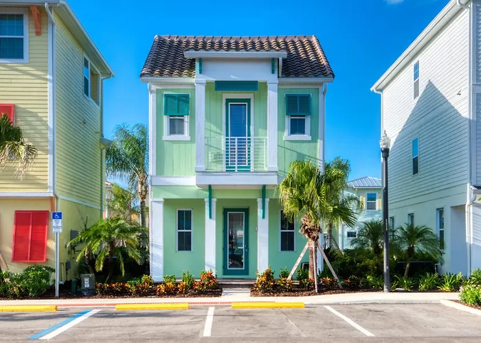 Seaweed Bay Cottage With Hot Tub Near Disney And Margaritaville Resort Access - 8061Dr