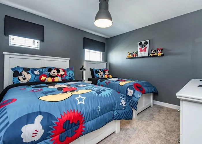 Tantalizing 5 Bedroom 5 Bathroom In Storey Lake Villa