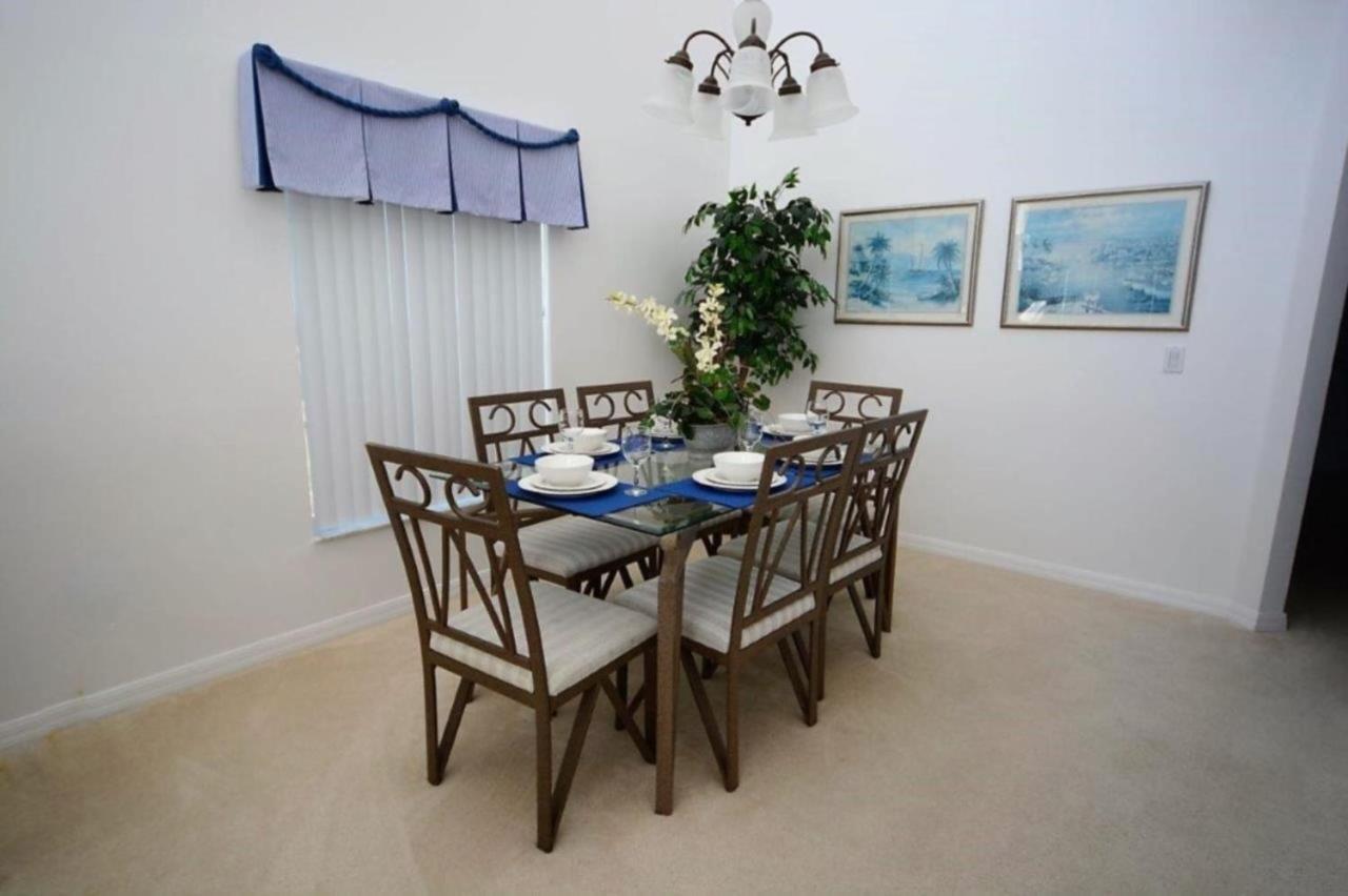 Holiday home 85970 4-bed-outdoor Spa! Games Room! Near Disney!