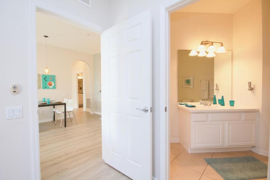 Holiday home New! Vista Cay Lakeview Treasure Near Theme Parks, And Walk To The Convention Center *