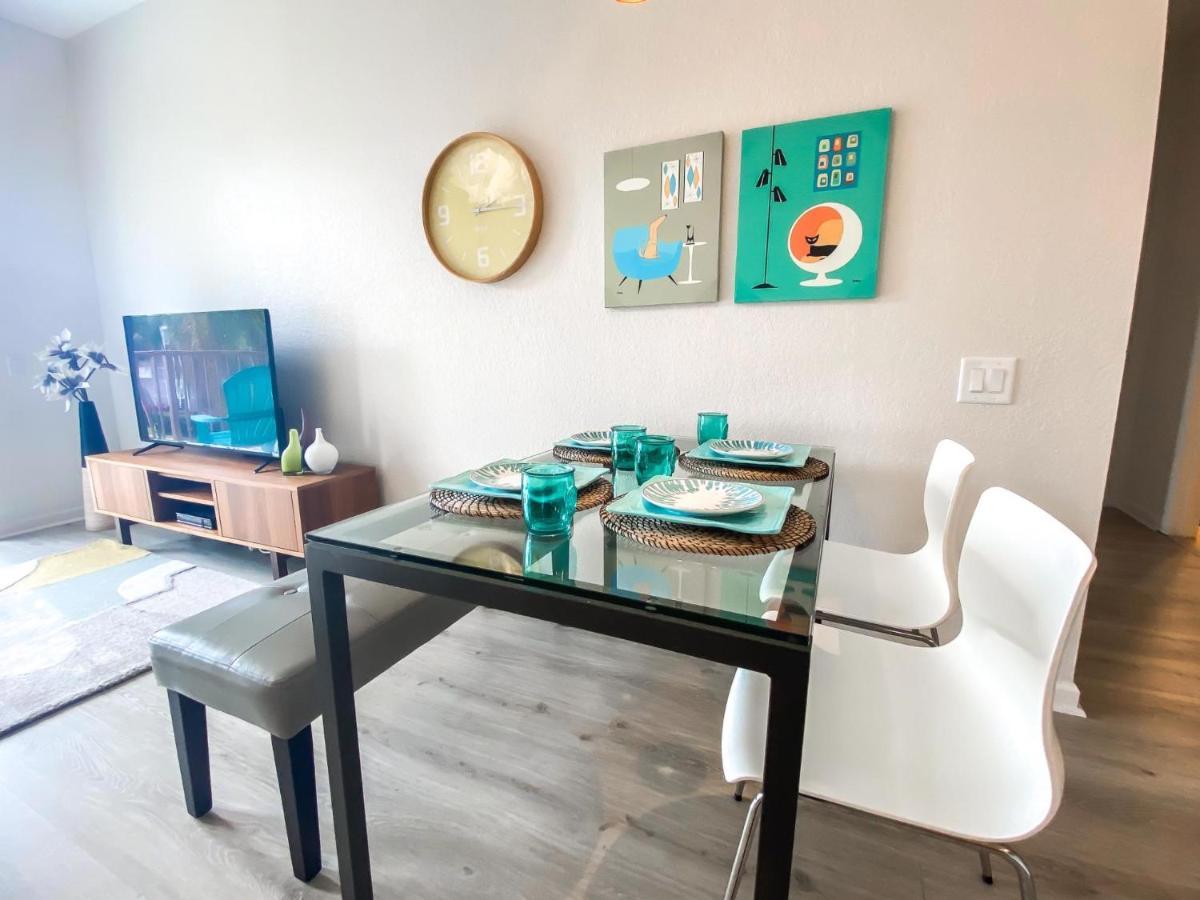 New! Vista Cay Lakeview Treasure Near Theme Parks, And Walk To The Convention Center Holiday home Kissimmee