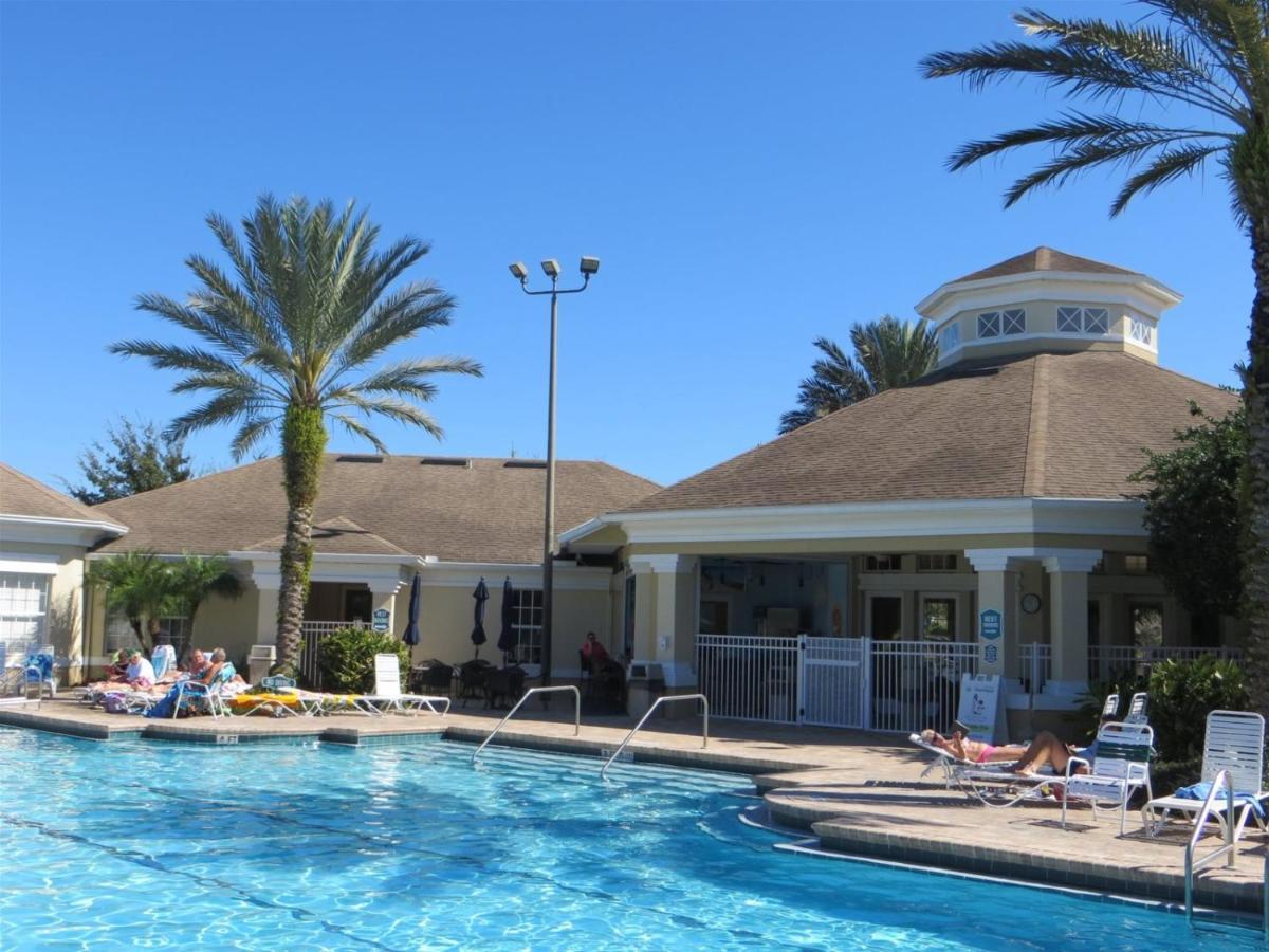 Holiday home Beautiful 6 Bedroom 4 Bath Pool In Gated Orlando