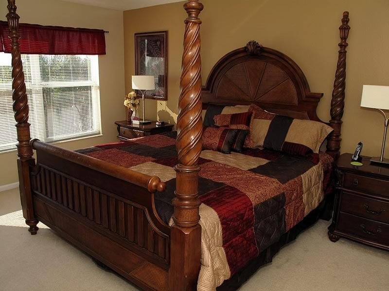 Beautiful 6 Bedroom 4 Bath Pool In Gated Holiday home Orlando