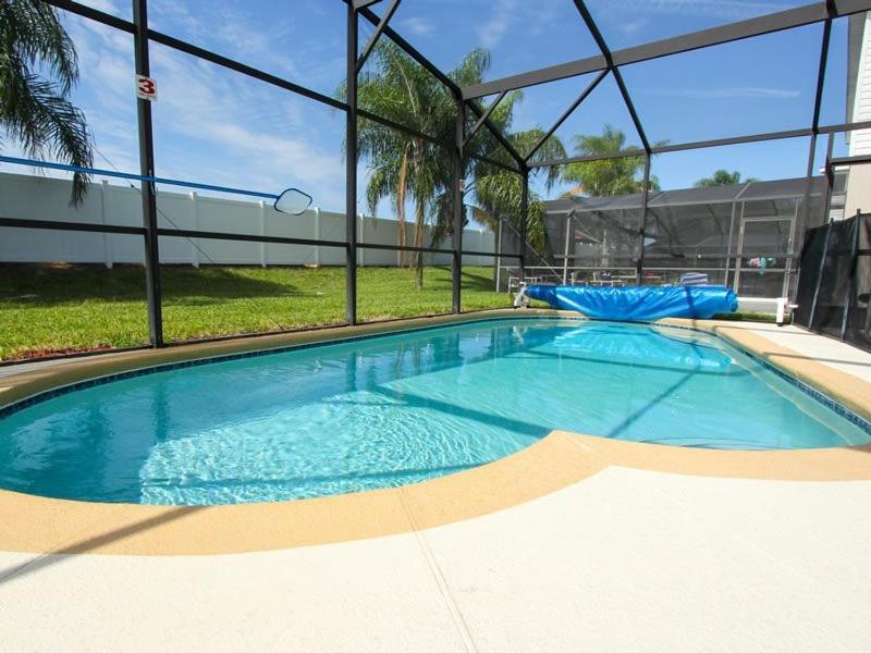 Beautiful 6 Bedroom 4 Bath Pool In Gated Orlando