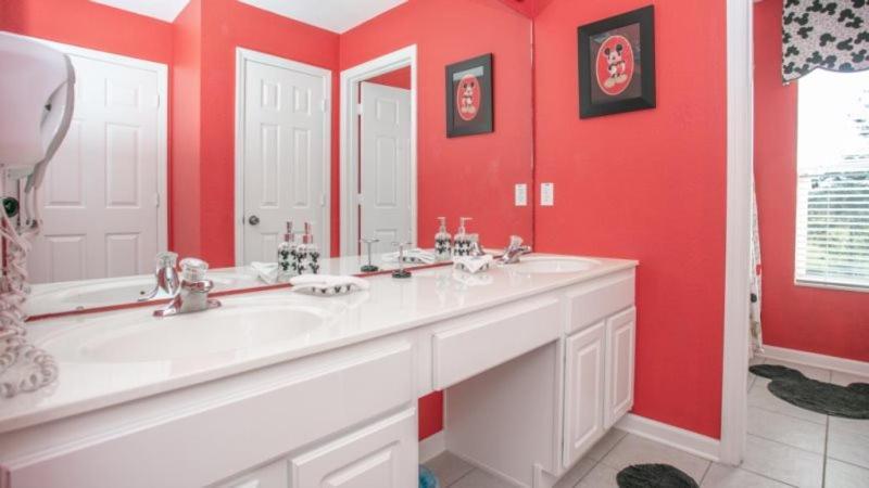6 Bedroom Pool In Windsor Hills With Theater Holiday home Orlando