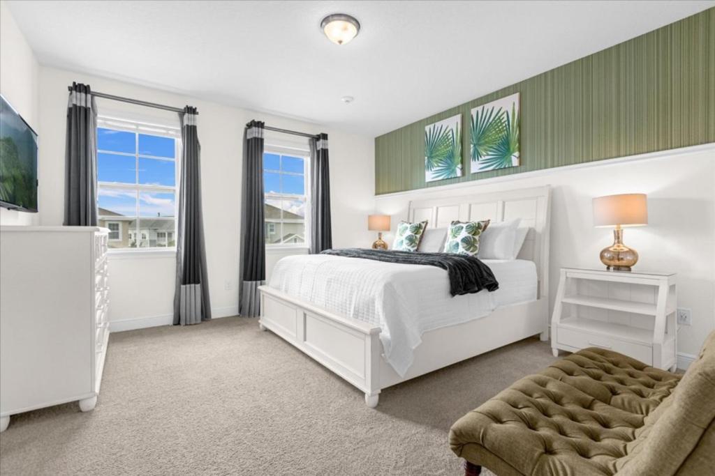 10 Bedroom- 10 Bathroom Encore 7709 Fd *