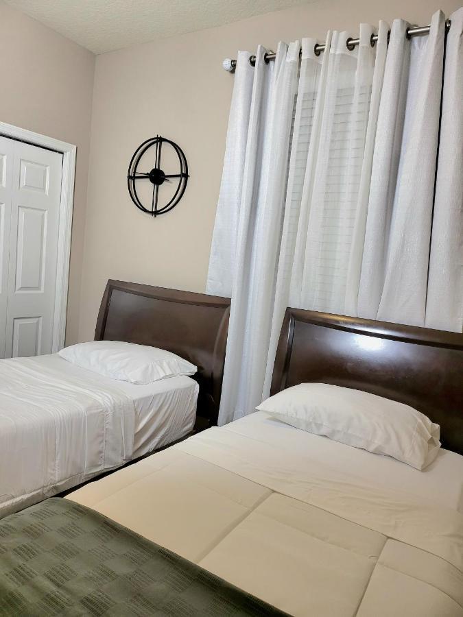 Disney's Elegant Magical Getaway Aparthotel Four Corners