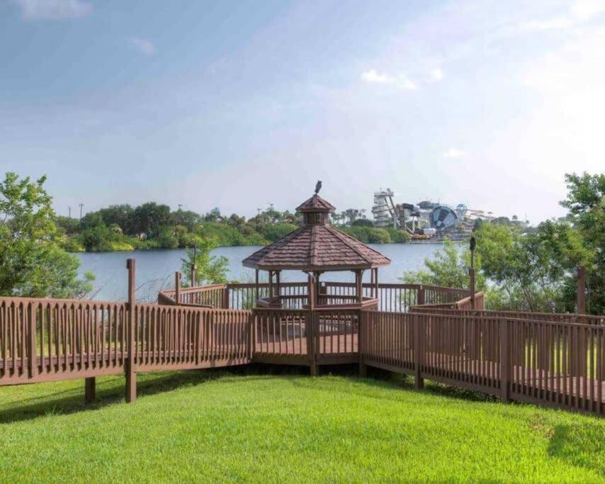 Universal - View 2 Bedrooms Apartment
