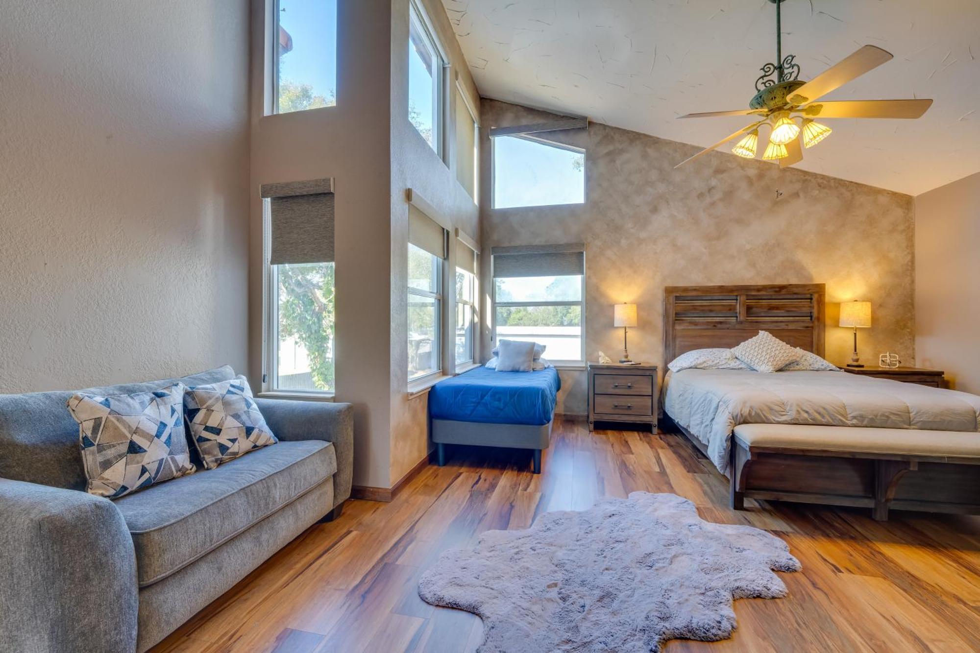 Spacious Apopka Escape With 1-acre Backyard And Gym