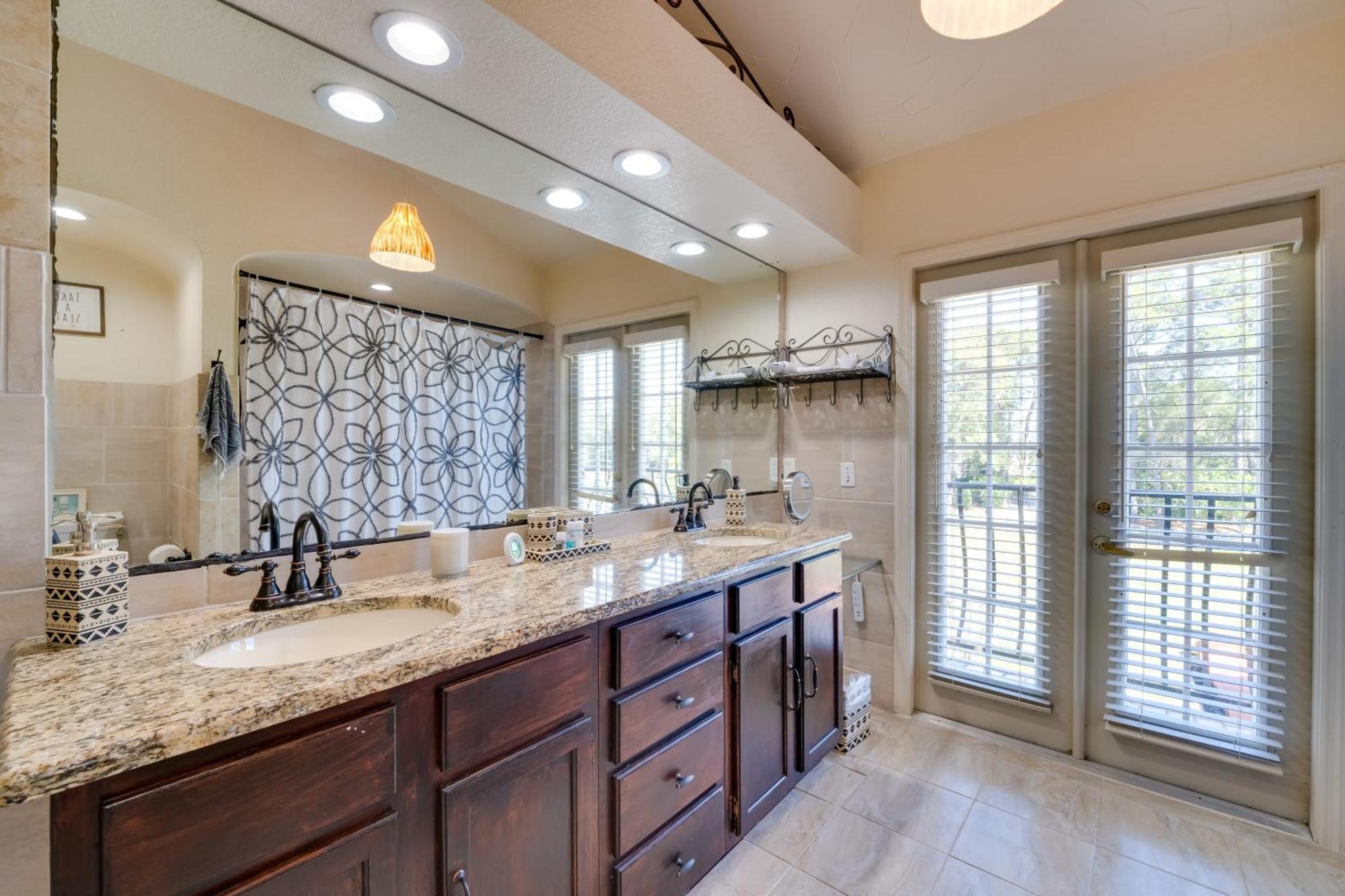 Spacious Apopka Escape With 1-acre Backyard And Gym Orlando