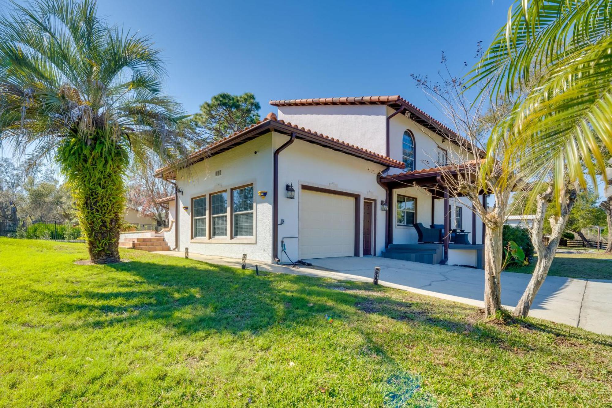 Spacious Apopka Escape With 1-acre Backyard And Gym Orlando