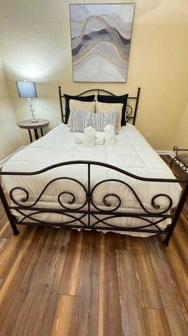P13# Vista Cay/lakeview/newly Renovated/ Walk Occc Apartamento