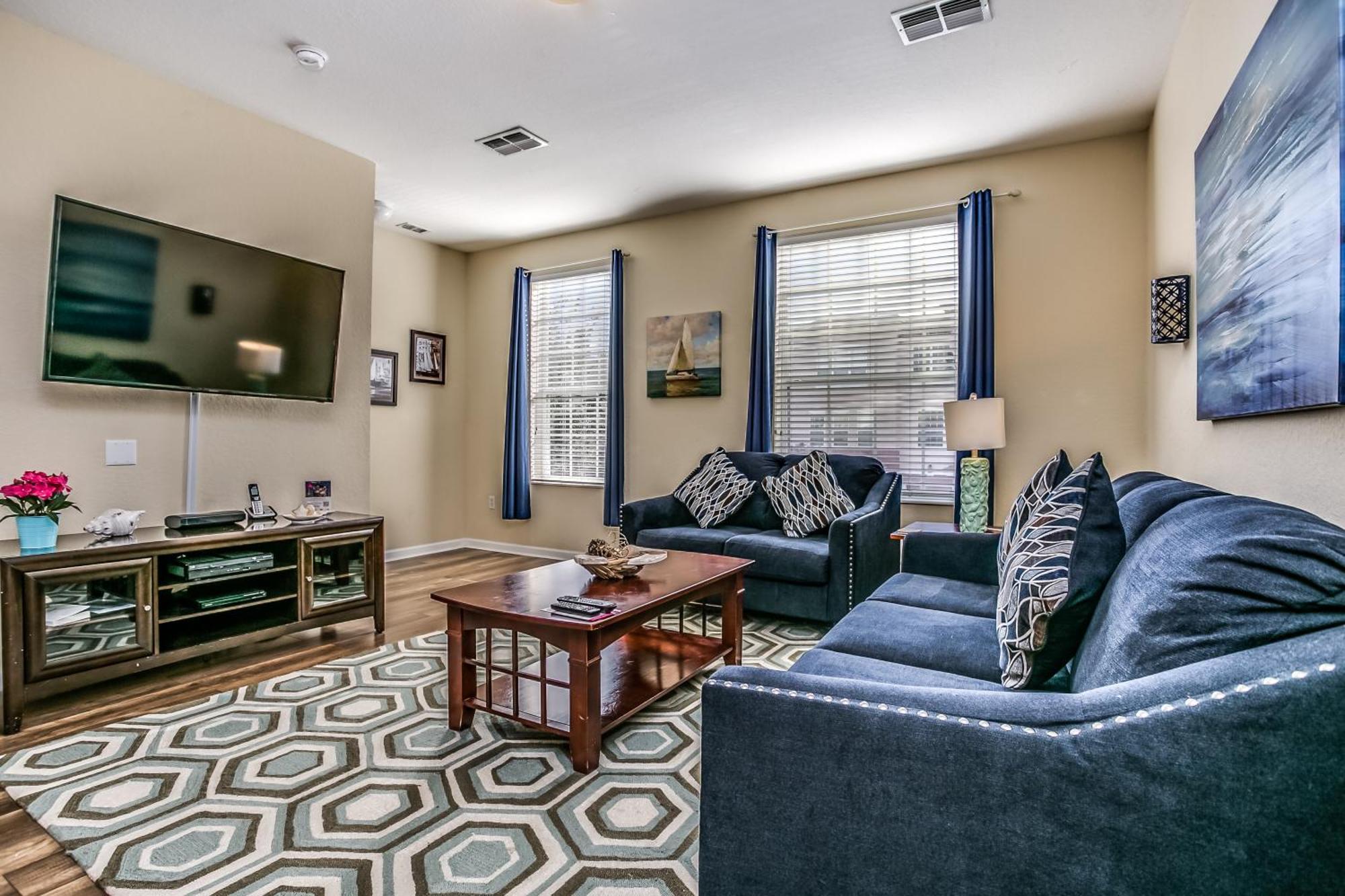 Spacious Vista Cay Townhome Newly Furnished *