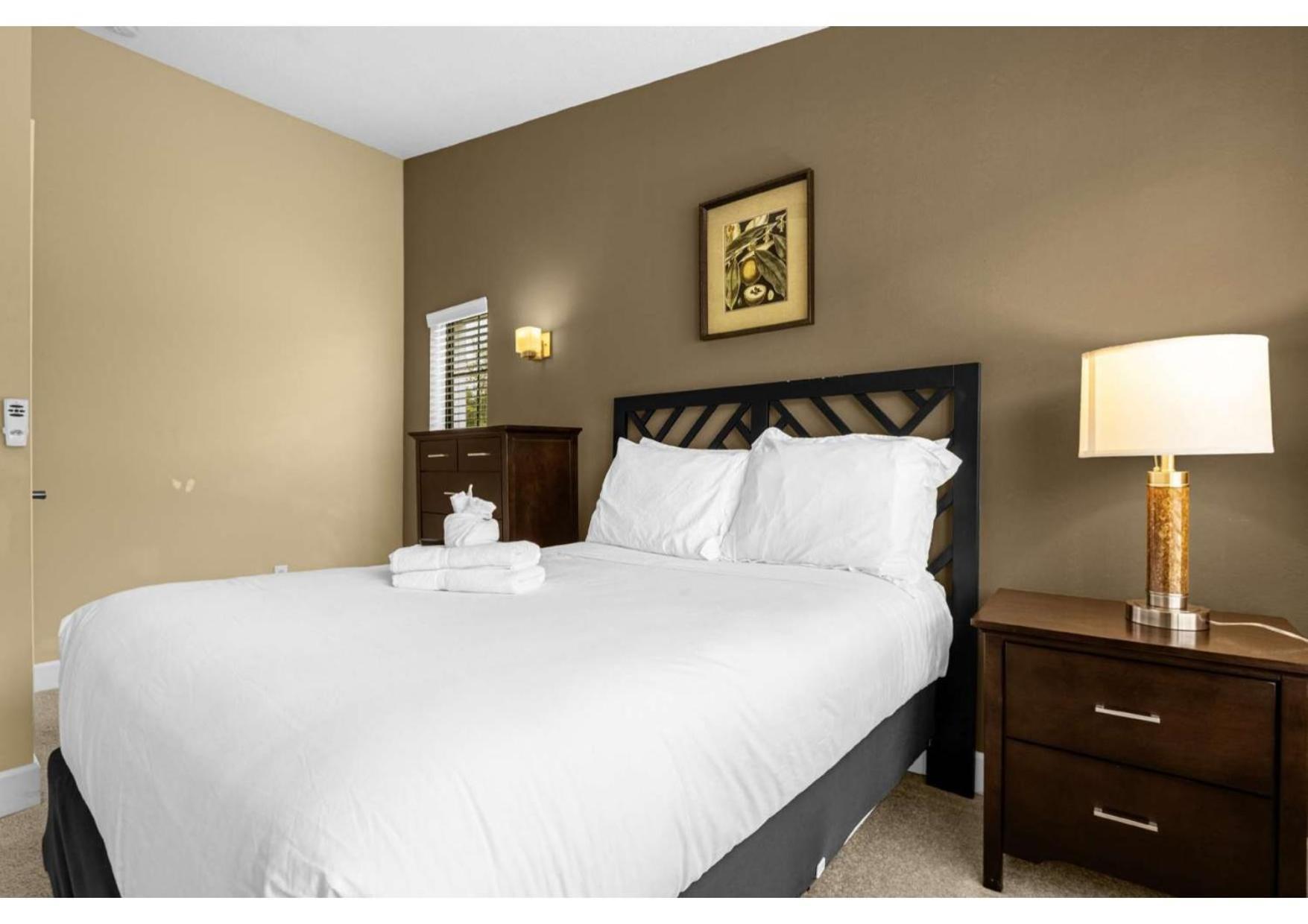 Spring Break Sale! Renovated Townhome By Holiday home *