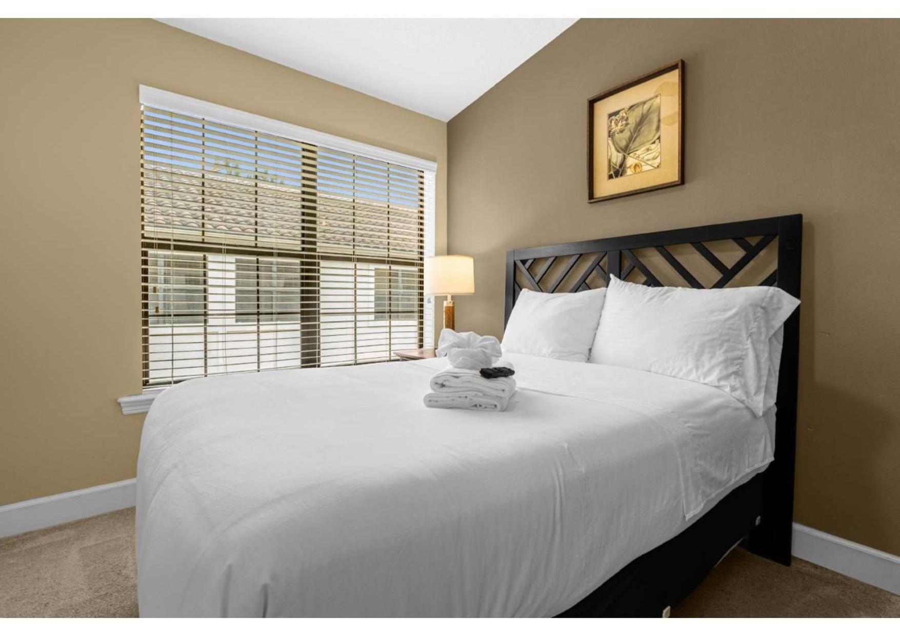Holiday home Spring Break Sale! Renovated Townhome By