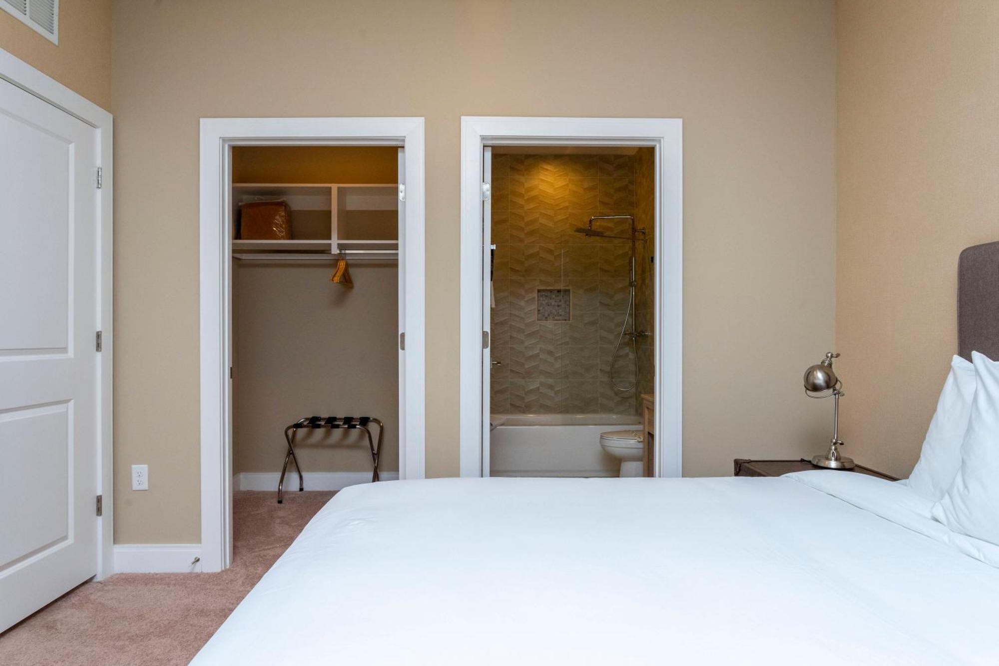 Holiday home Luxury 3beds And 3ba 2 Miles From Orlando