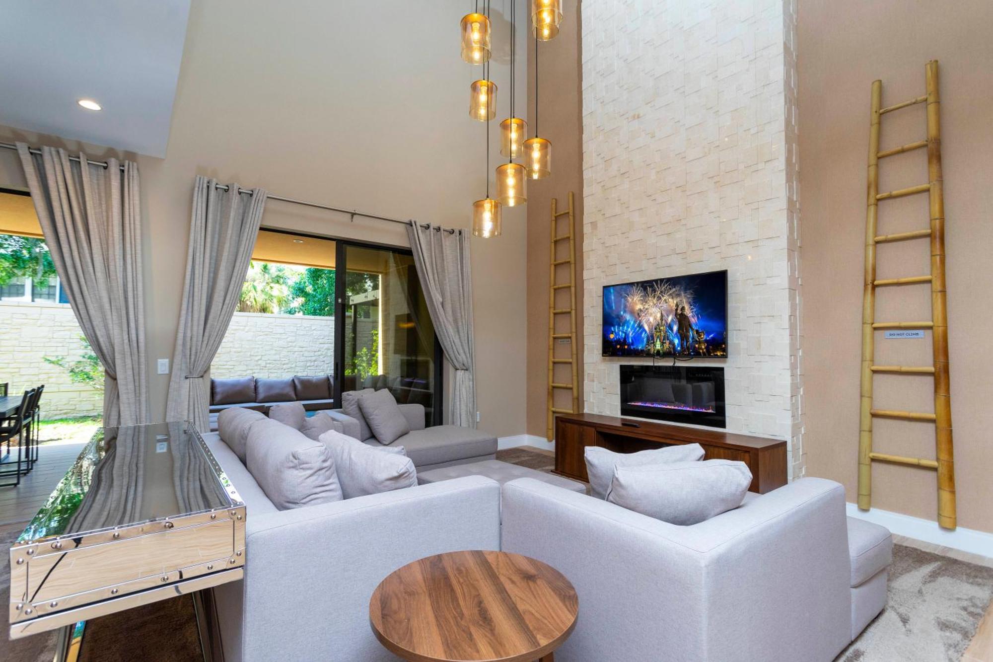 Holiday home Luxury 3beds And 3ba 2 Miles From