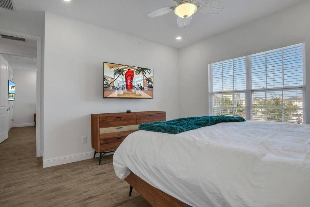Margaritaville Heated Pool &spa, 3 Mile To Holiday home Orlando