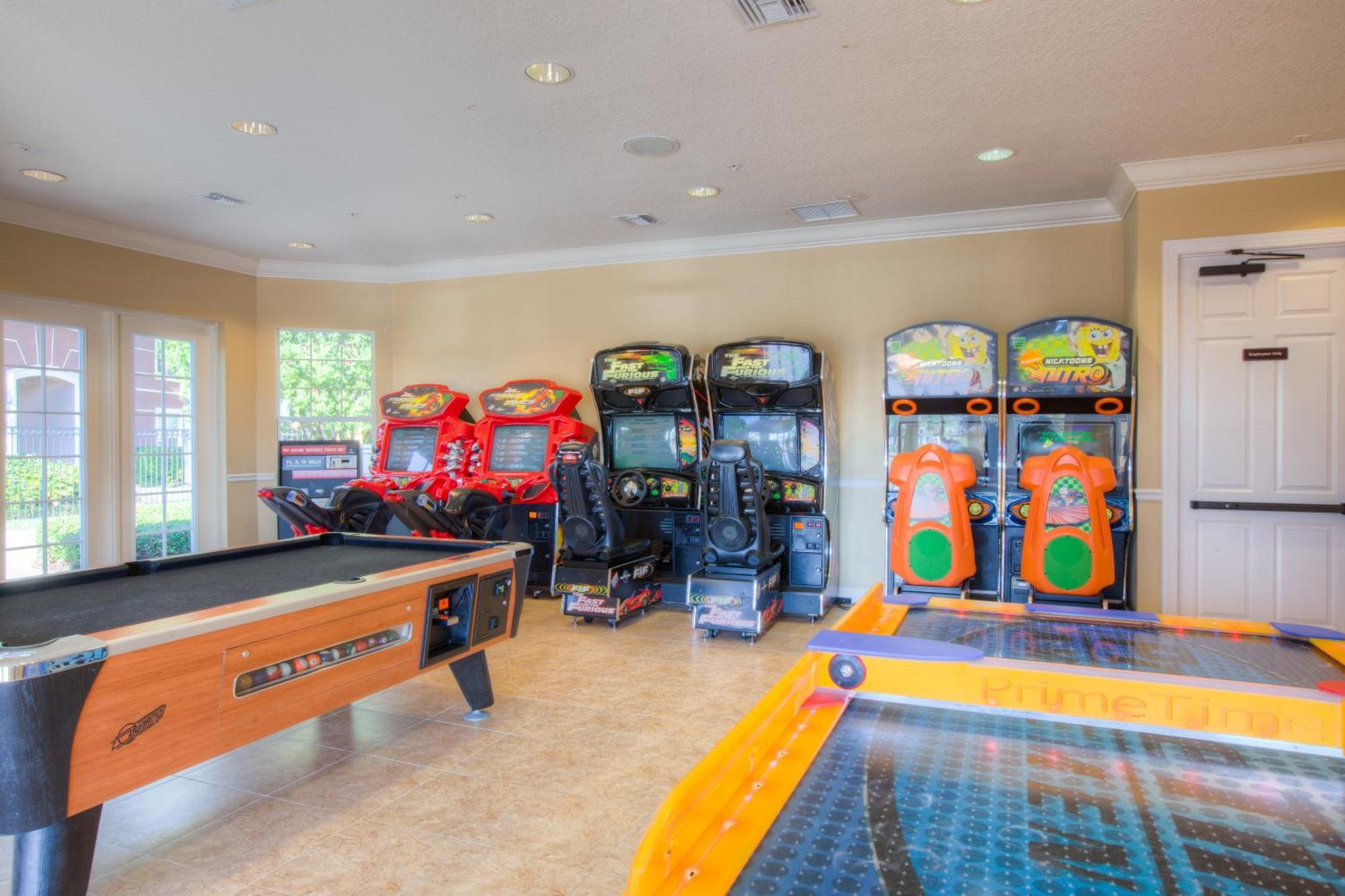 4804 Cayview Avenue 307 Apartment *