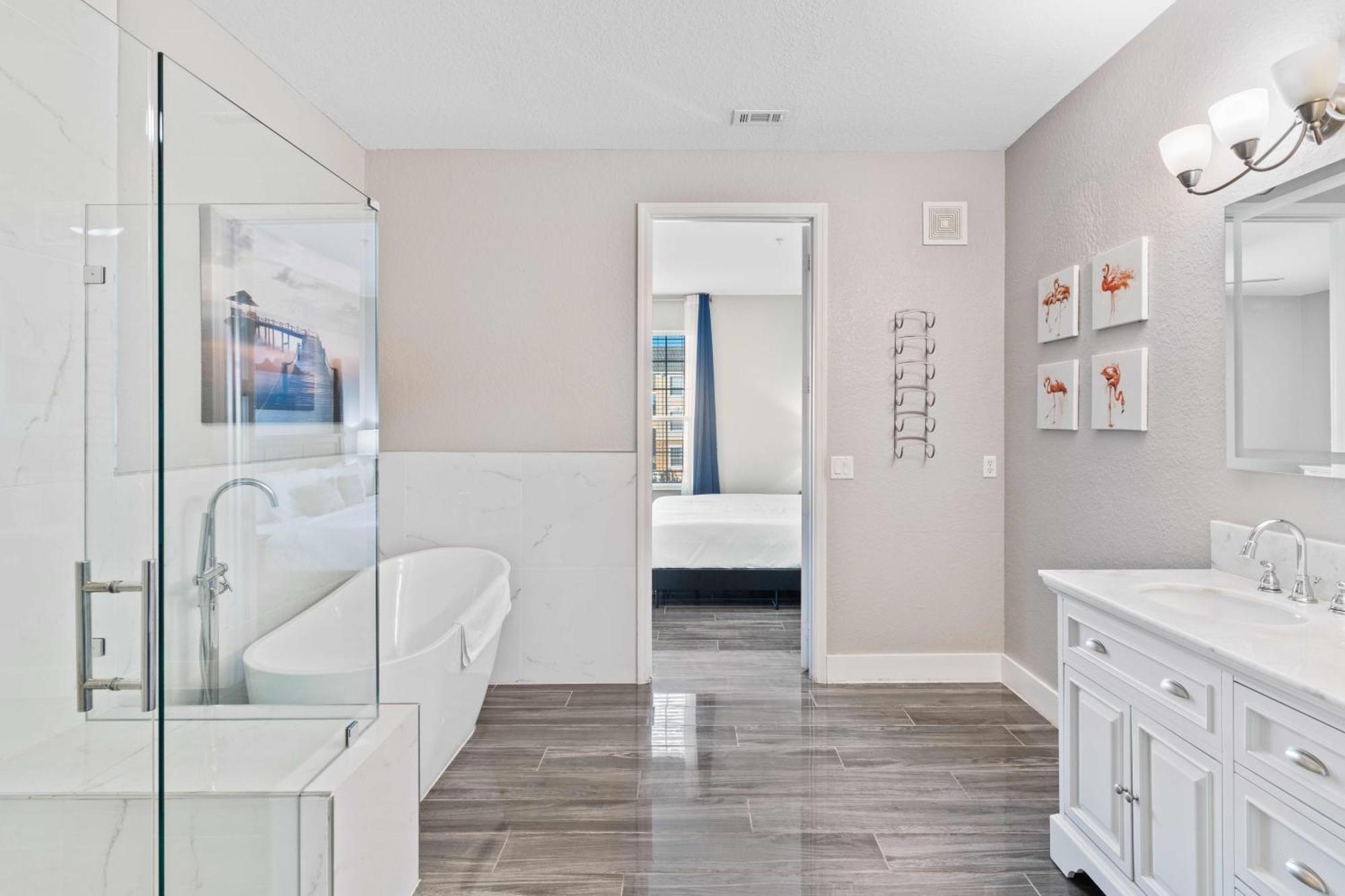 4804 Cayview Avenue 307 * Orlando