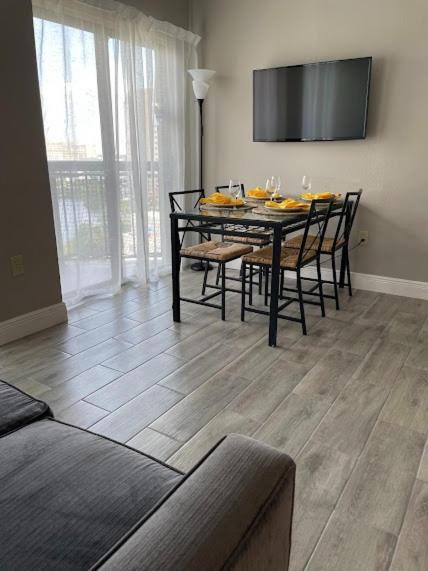 Universal - View 2 Bedrooms * Orlando