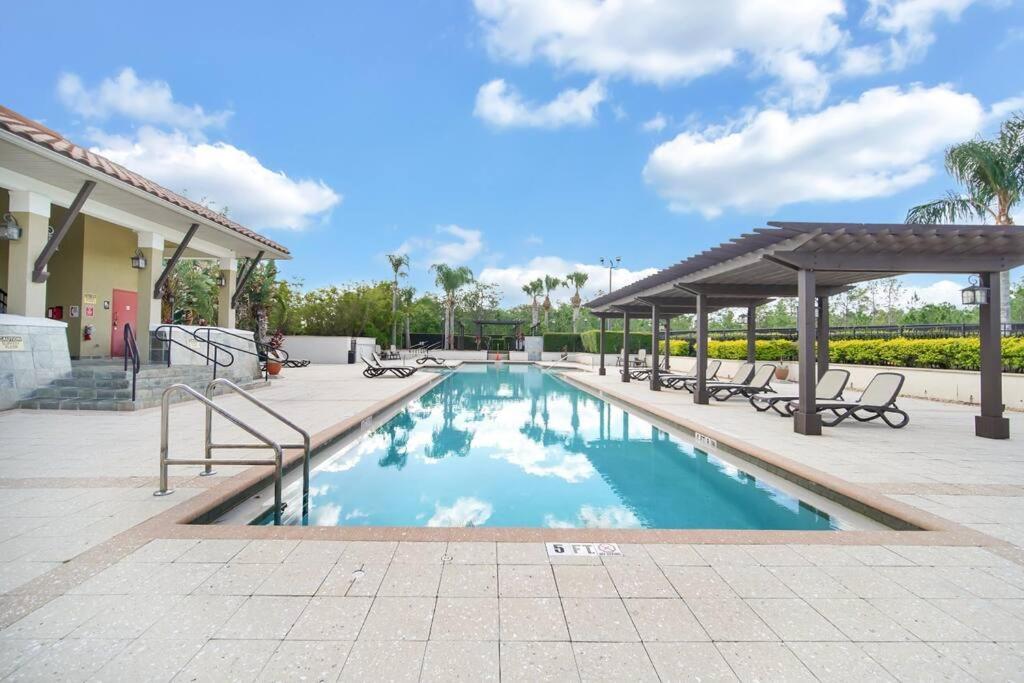 Beautiful 4br Family Townhome At Area Orlando